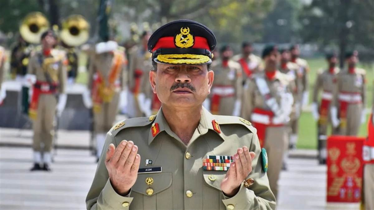https://www.jagranimages.com/images/newimg/10082025/10_08_2025-aasim_munir_news_ghj_24009123.jpg