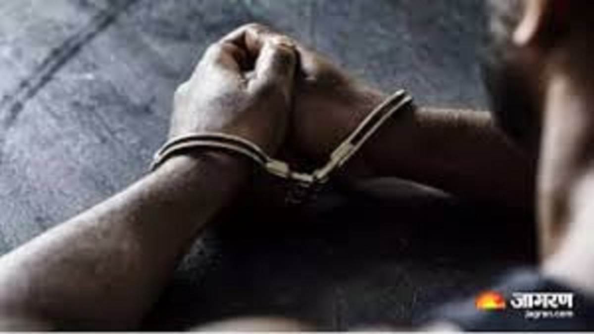 ncr cyber fraud delhi police arrests munir khan for cybercrime and money laundering