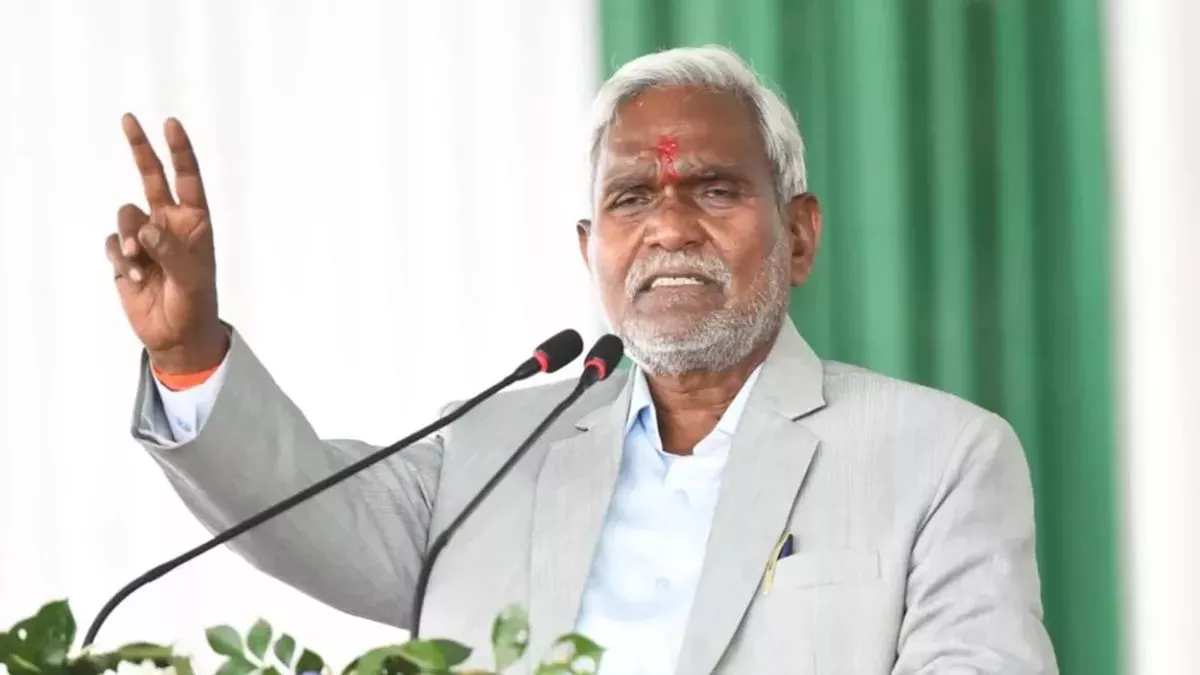 'बदल रही झारखंड की डेमोग्राफी', चंपई सोरेन बोले- मंईयां सम्मान योजना का लाभ नहीं, बहू-बेटियों को इज्जत चाहिए