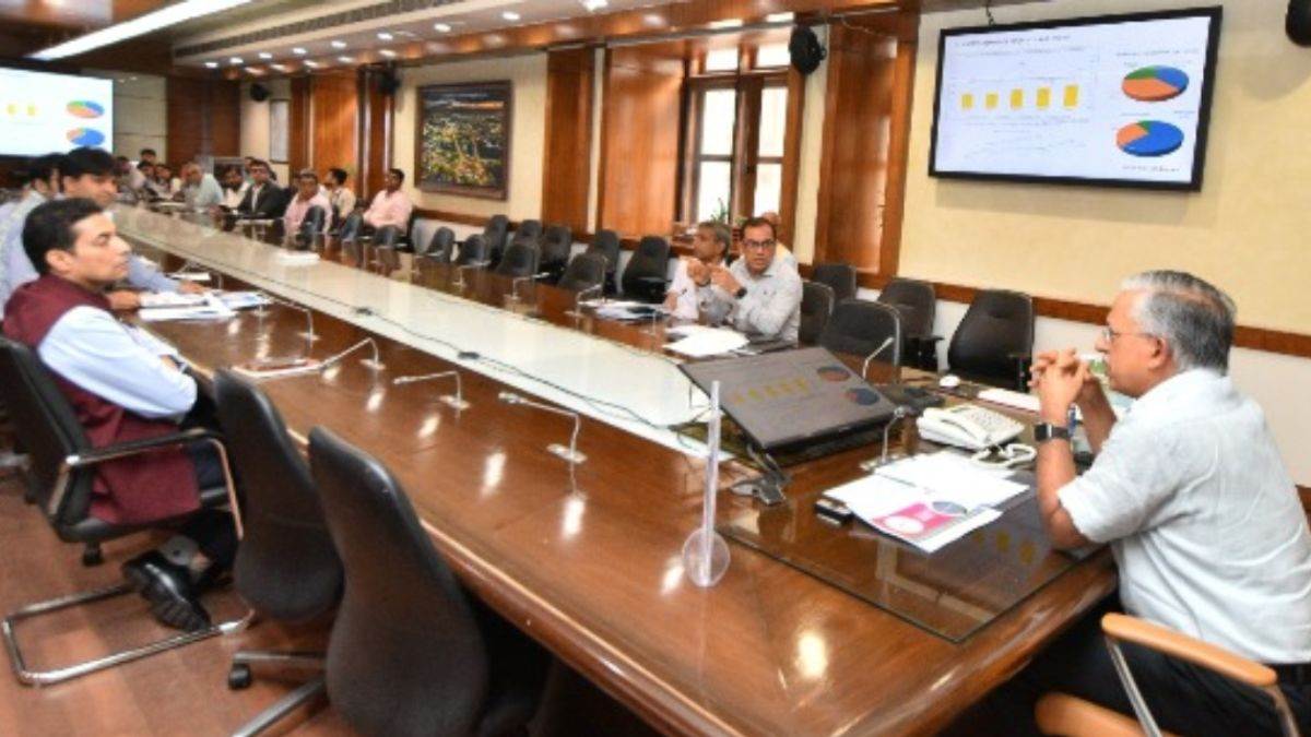 invest up new effort to increase investment decriminalization bill will be introduced punishment will be abolished for those who do not come in category of serious crimes