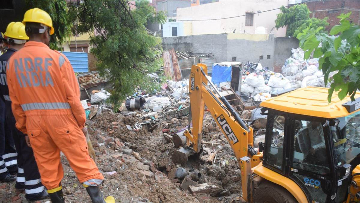 https://www.jagranimages.com/images/newimg/10082025/10_08_2025-delhi_news_55_24008708.jpg