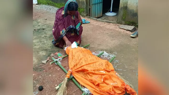 गरीबी के कारण प्रवासी मजदूर का शव नहीं लाए पाए