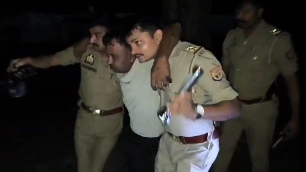 https://www.jagranimages.com/images/newimg/10082025/10_08_2025-police_encounter_raibareily_24008778.jpg