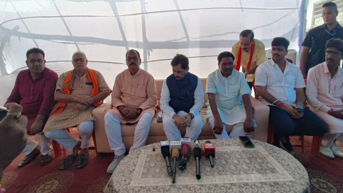 https://www.jagranimages.com/images/newimg/10082025/10_08_2025-shahnawaz_hussain_24009170.jpg