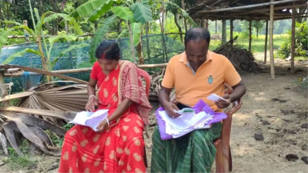 अब मालदा में तृणमूल नेता चुनिया मुर्मू पर नौकरी देने के लिए रुपये मांगने का आरोप, ऑडियो भी मौजूद