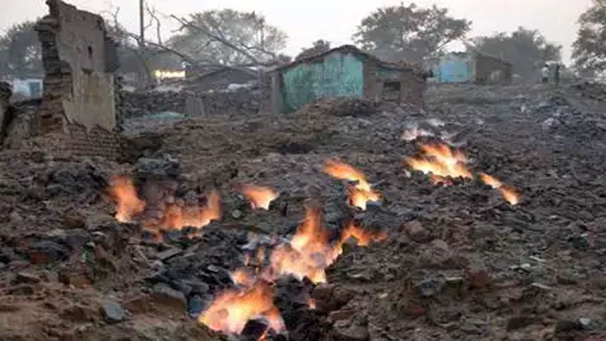 jharia fire area bccl management try to create fear among people of jharia for their benefit