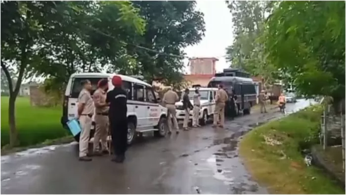 जम्मू व पंजाब सीमा से सटे इलाके में पंजाब पुलिस की पिटाई