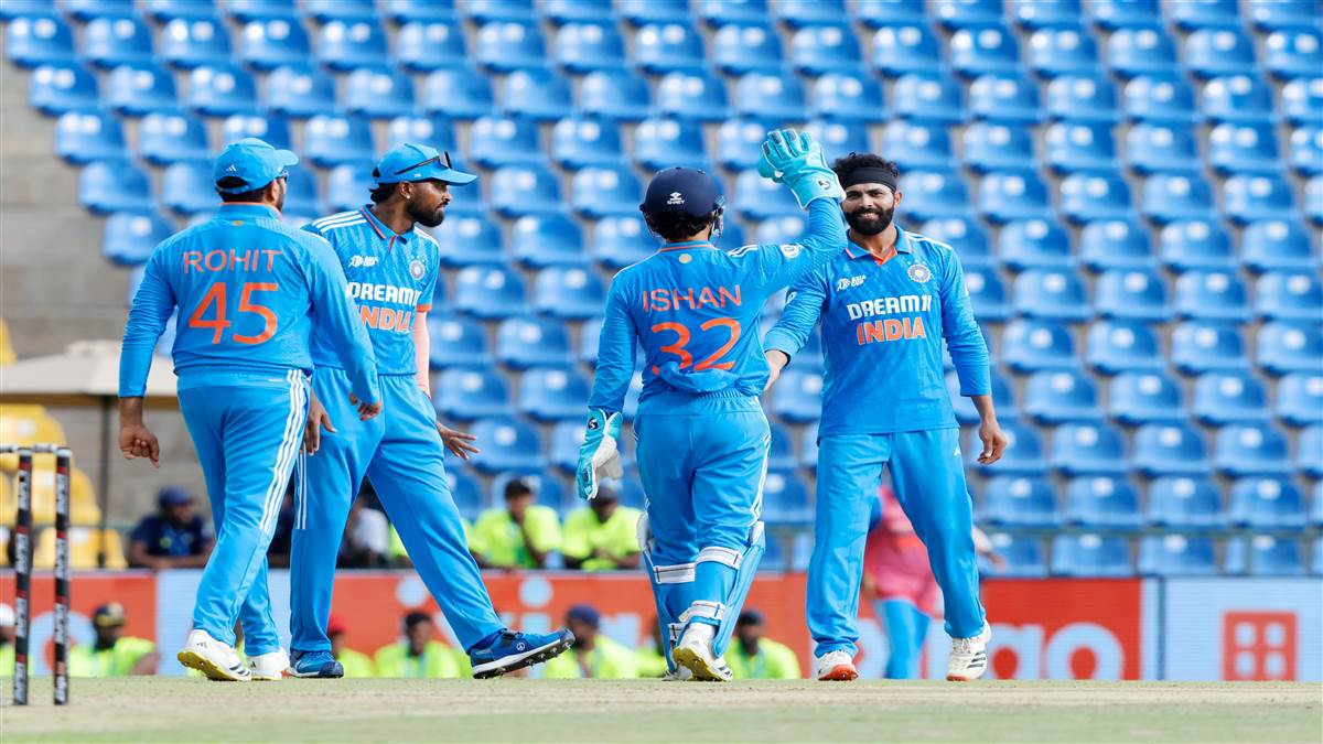 https://www.jagranimages.com/images/newimg/10092023/10_09_2023-team_india_23526441.jpg