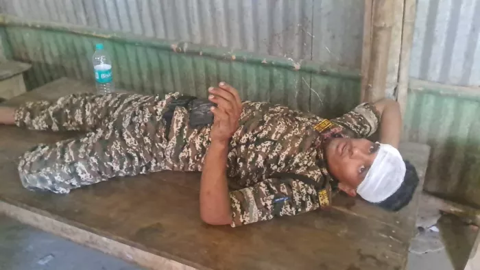 कटिहार में पुलिस टीम पर हमला (जागरण)