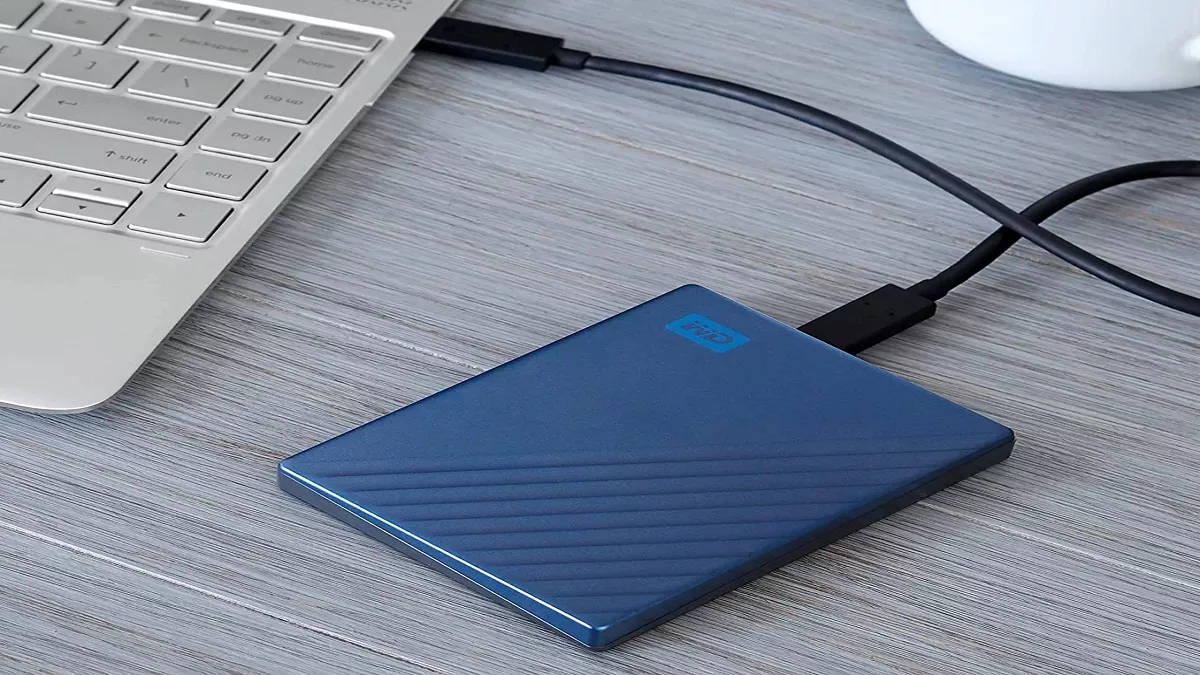 प्रोफेशनल यूज के लिए बेस्ट हैं ये 2 टीबी Hard Disks, आती हैं वाटरप्रूफ डिजाइन और फास्ट स्पीड फीचर संग