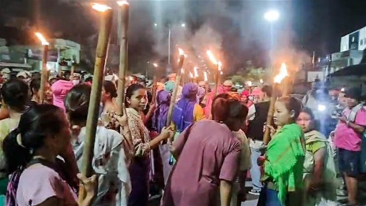 https://www.jagranimages.com/images/newimg/10092024/10_09_2024-manipur_violence_23794446.jpg