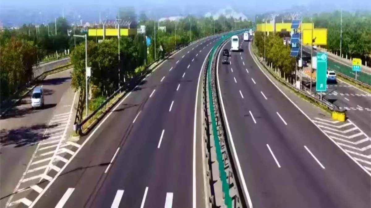 https://www.jagranimages.com/images/newimg/10092025/10_09_2025-bihar_expressway_24041639.jpg