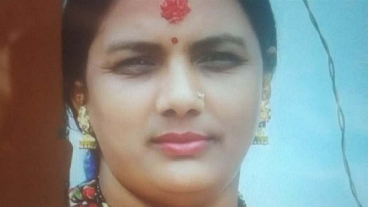 https://www.jagranimages.com/images/newimg/10092025/10_09_2025-daughter_24042236.jpg