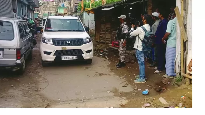 दिल्ली एटीएस की टीम ने आईएसआईएस के आतंकी को पकड़ा है।