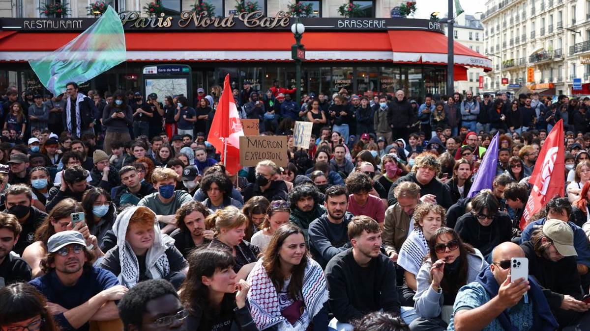 https://www.jagranimages.com/images/newimg/10092025/10_09_2025-france_protest_news_24042441.jpg