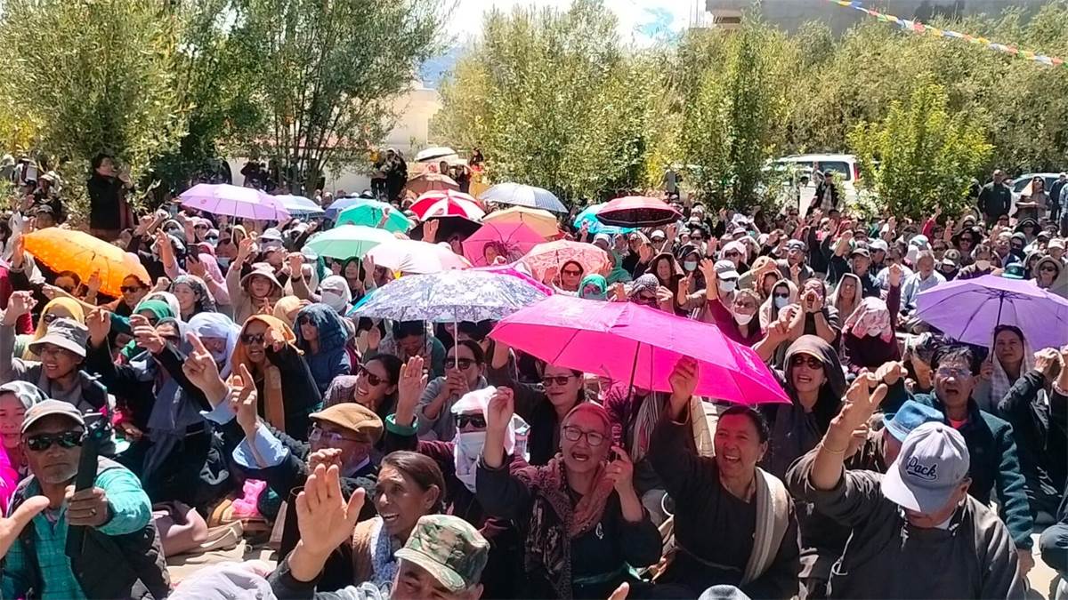 https://www.jagranimages.com/images/newimg/10092025/10_09_2025-leh_news_24042549.jpg
