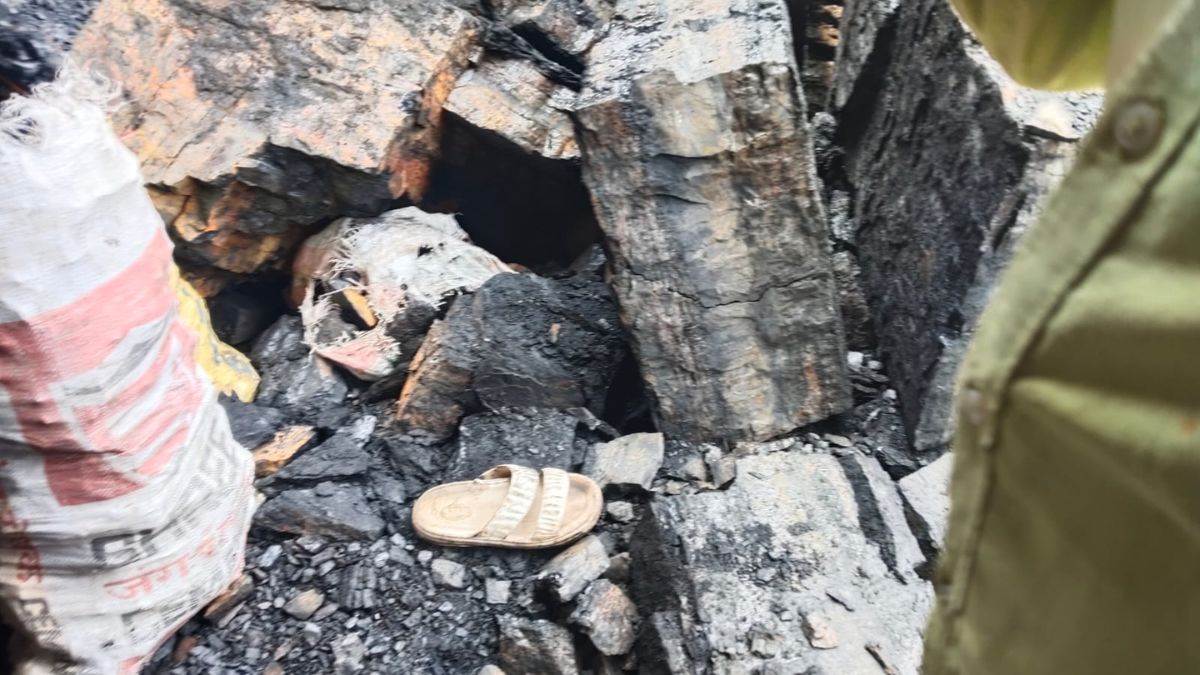 https://www.jagranimages.com/images/newimg/10092025/10_09_2025-mining_accident__24042063.jpg