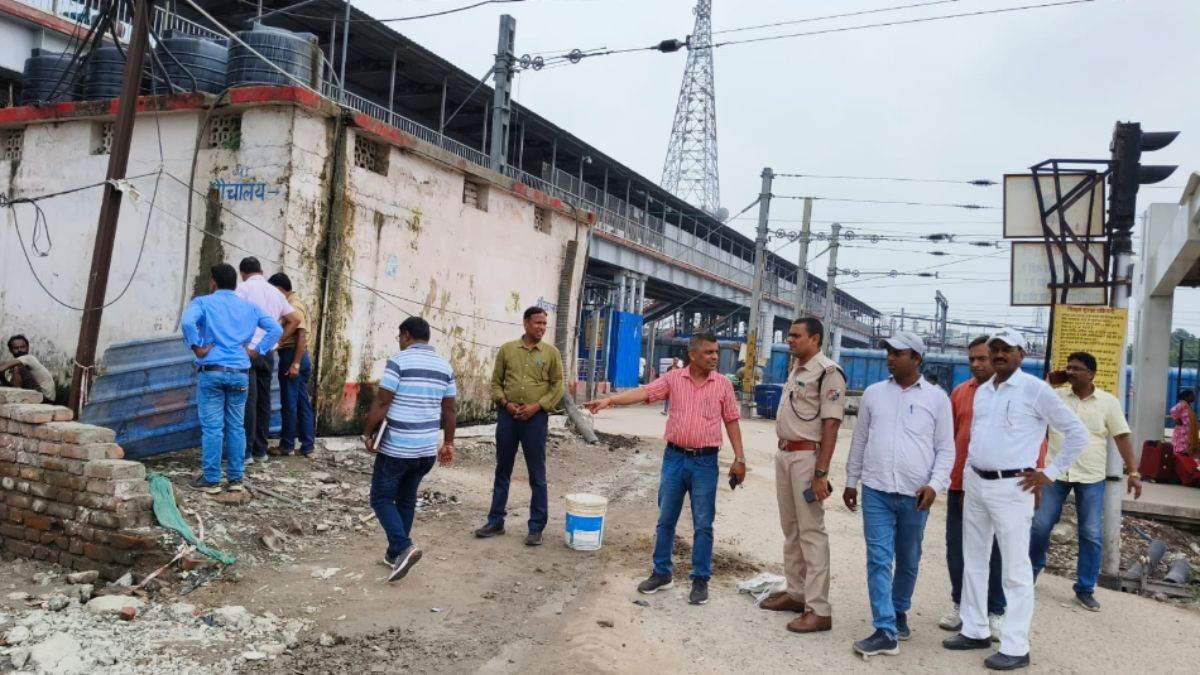 https://www.jagranimages.com/images/newimg/10092025/10_09_2025-muzaffarpur_juction_24041914.jpg