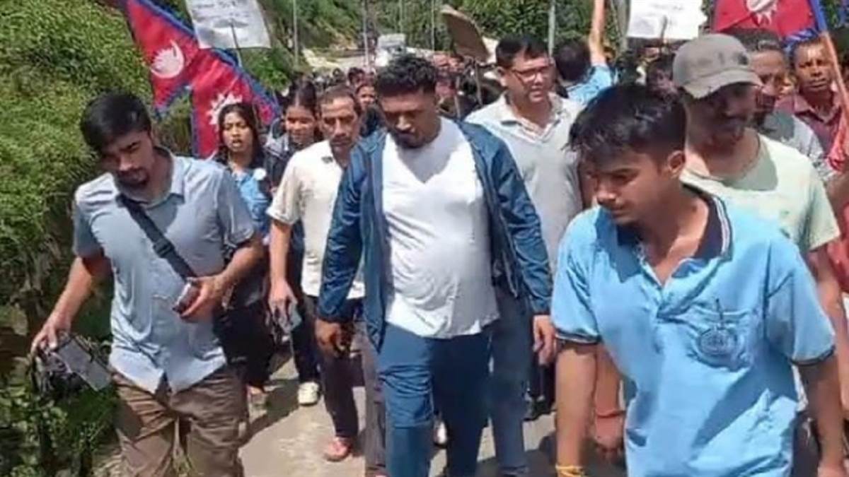 https://www.jagranimages.com/images/newimg/10092025/10_09_2025-nepal_protest_24042166.jpg