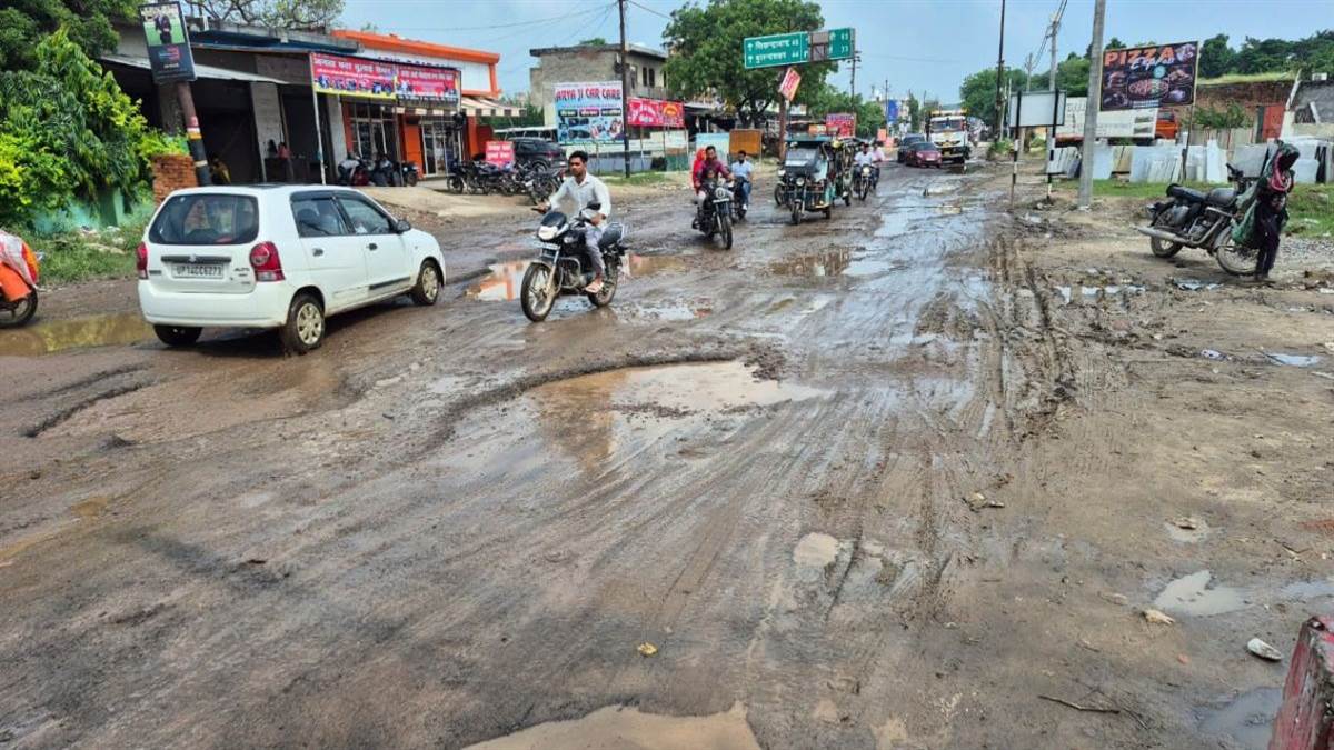 https://www.jagranimages.com/images/newimg/10092025/10_09_2025-noida_news_update_85_24041787.jpg