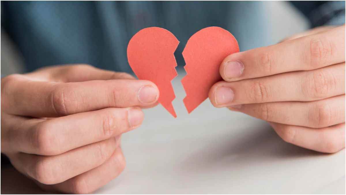 https://www.jagranimages.com/images/newimg/10102022/10_10_2022-heart-break-tips_23130797.jpg