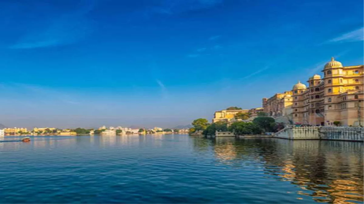 Rajasthan News: विश्व प्रसिद्ध पीछोला झील का पानी नहाने योग्य नहीं, जानें  कितनी साफ हैं उदयपुर की झीलें - Rajasthan News The water of the world  famous Pichola lake is not bathable