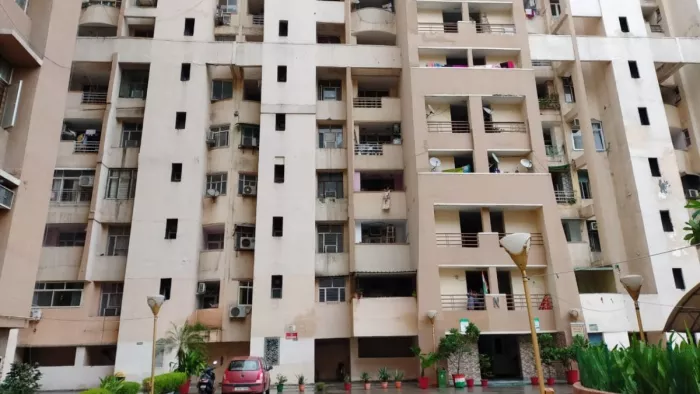 Ghaziabad News: इमारत के 10वीं मंजिल से कूदकर महिला ने दी जान (सांकेतिक तस्वीर)