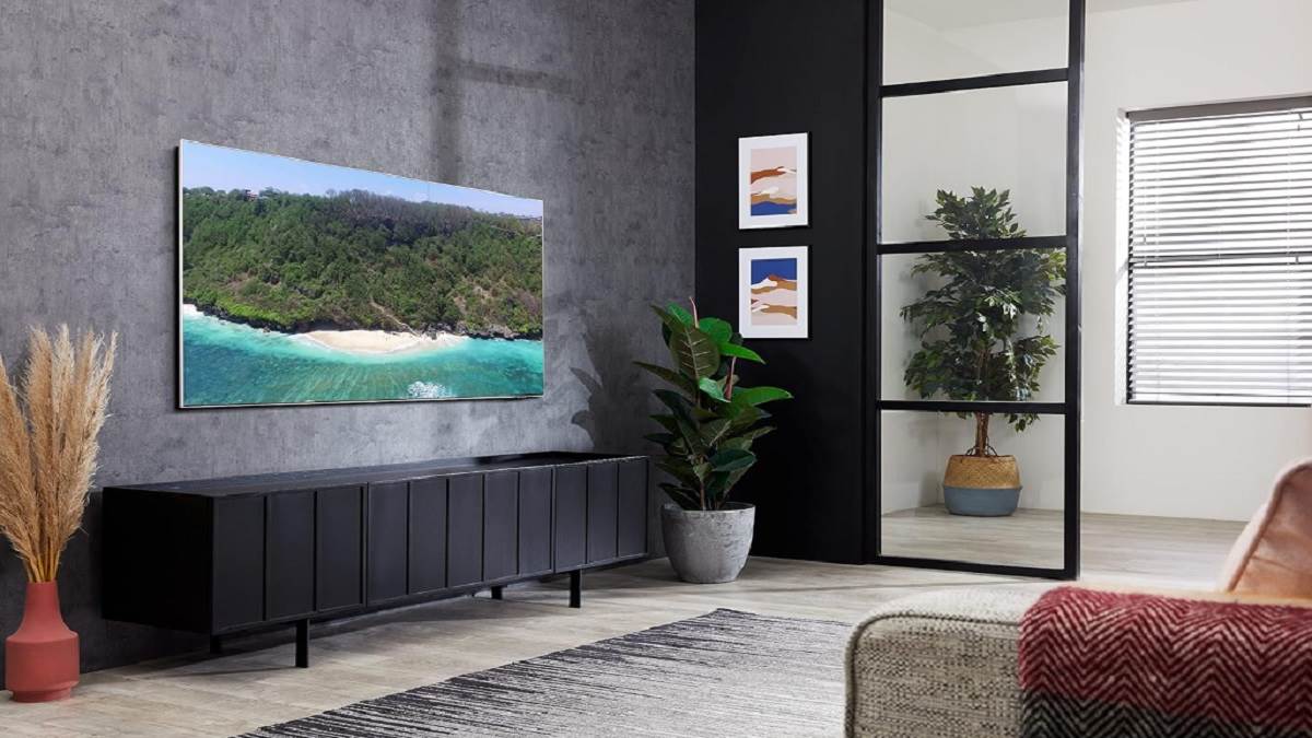 महंगाई की टांग खीच रहा है Amazon का ये नया सेल, ₹97,000 तक धराशायी हो गए 65 Inch QLED TV के दाम