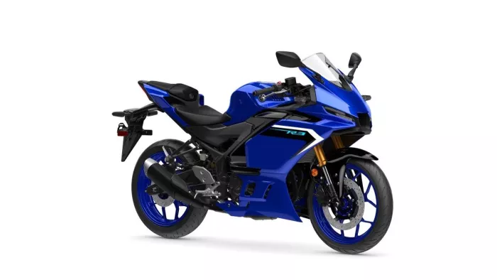 2025 Yamaha R3 को ग्लोबली पेश किया गया।