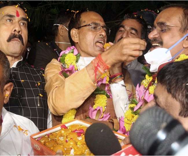 MP Upchunav Result 2020: BJP registers wins in 19 out of 28 seats, Congress  settles at 9