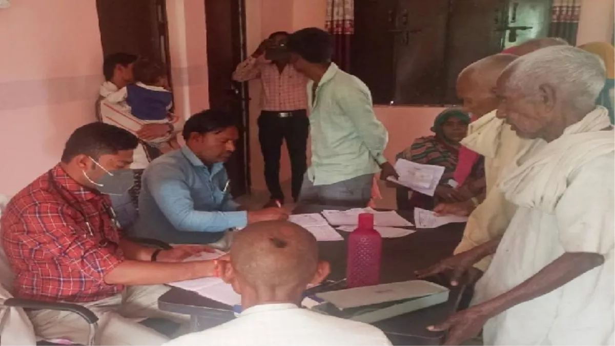 Hamirpur News: जिले की सभी सीएचसी-पीएचसी में बनाया गया पांच बेडों का डेंगू वार्ड, निगरानी समितियां सक्रिय