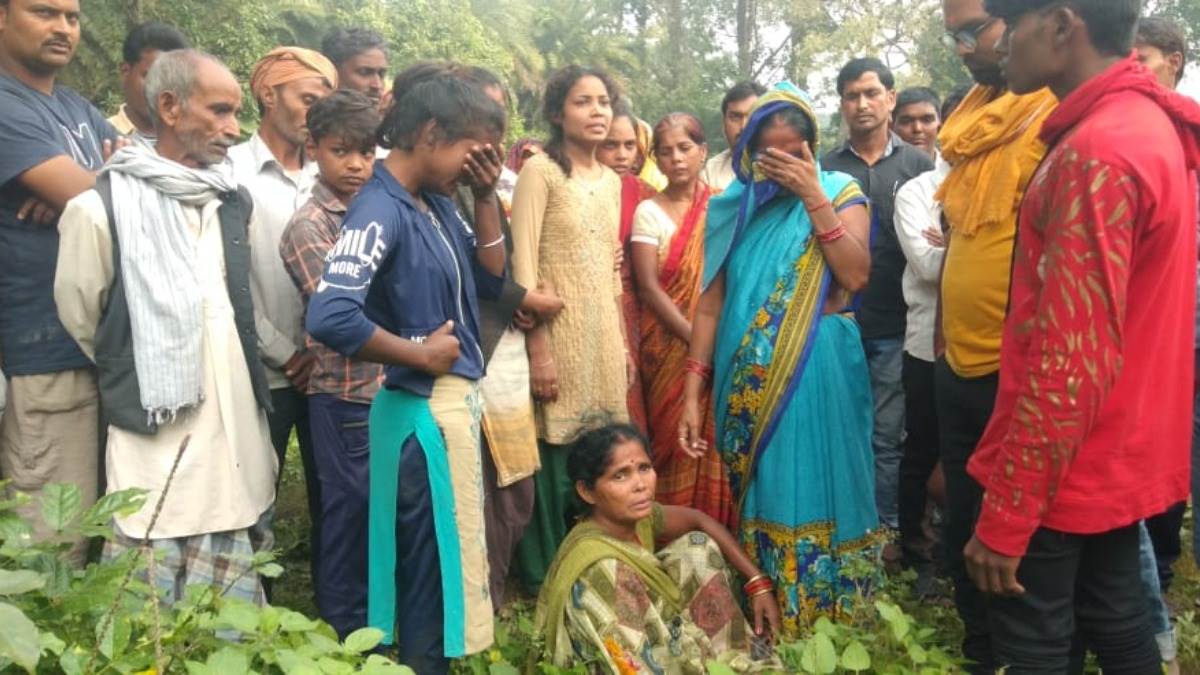 murder in gonda and missing youth dead body found in farm