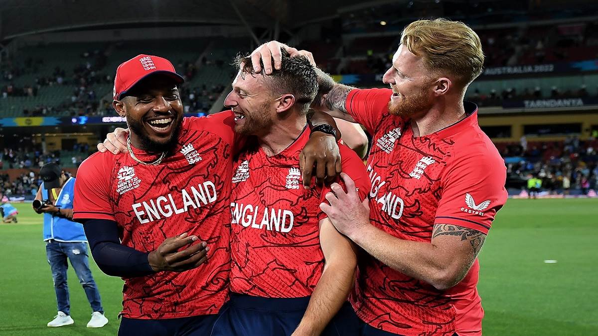 https://www.jagranimages.com/images/newimg/10112022/10_11_2022-england_team_vs_india_23195032.jpg