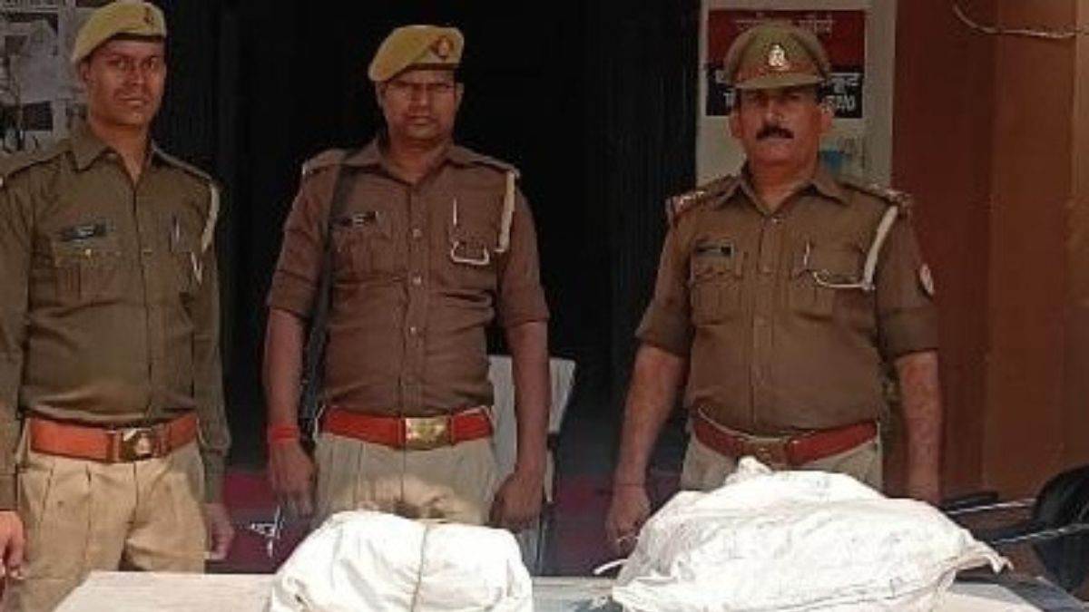 https://www.jagranimages.com/images/newimg/10112022/10_11_2022-police_get_explosive_in_chitrakoot_news_23195918.jpg