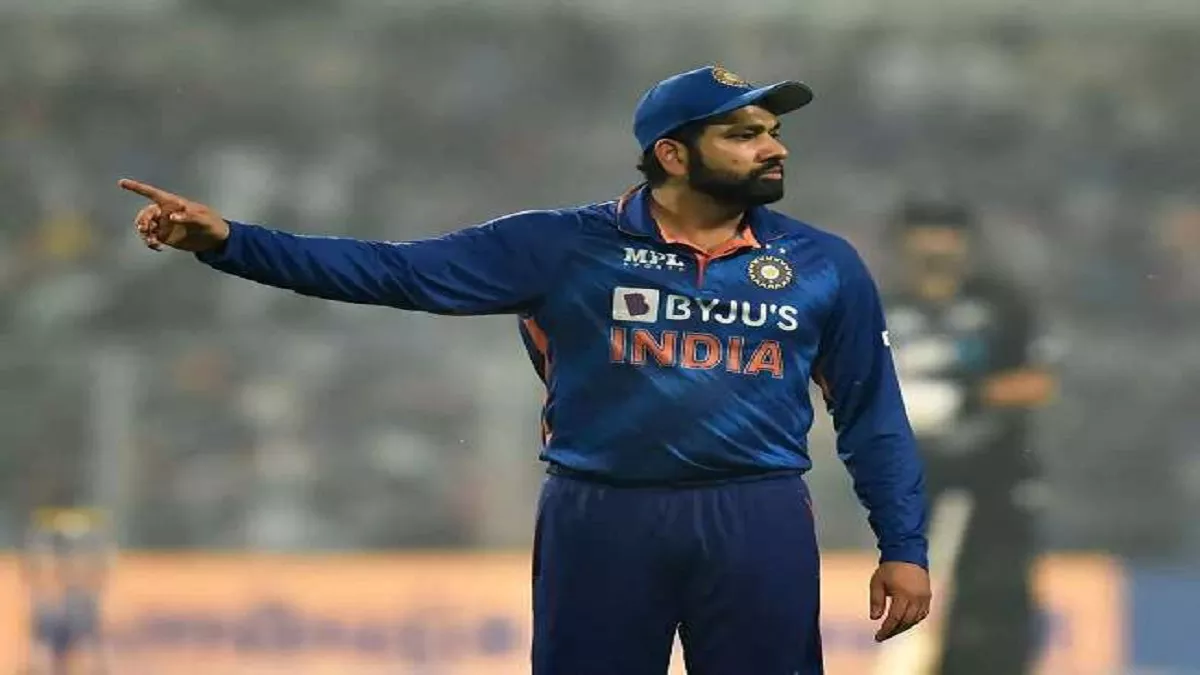 IND VS ENG: मैच हारने के बाद गेंदबाजों पर बरसे रोहित शर्मा, कहा- खिलाड़ियों को दबाव झेलना नहीं सिखा सकते