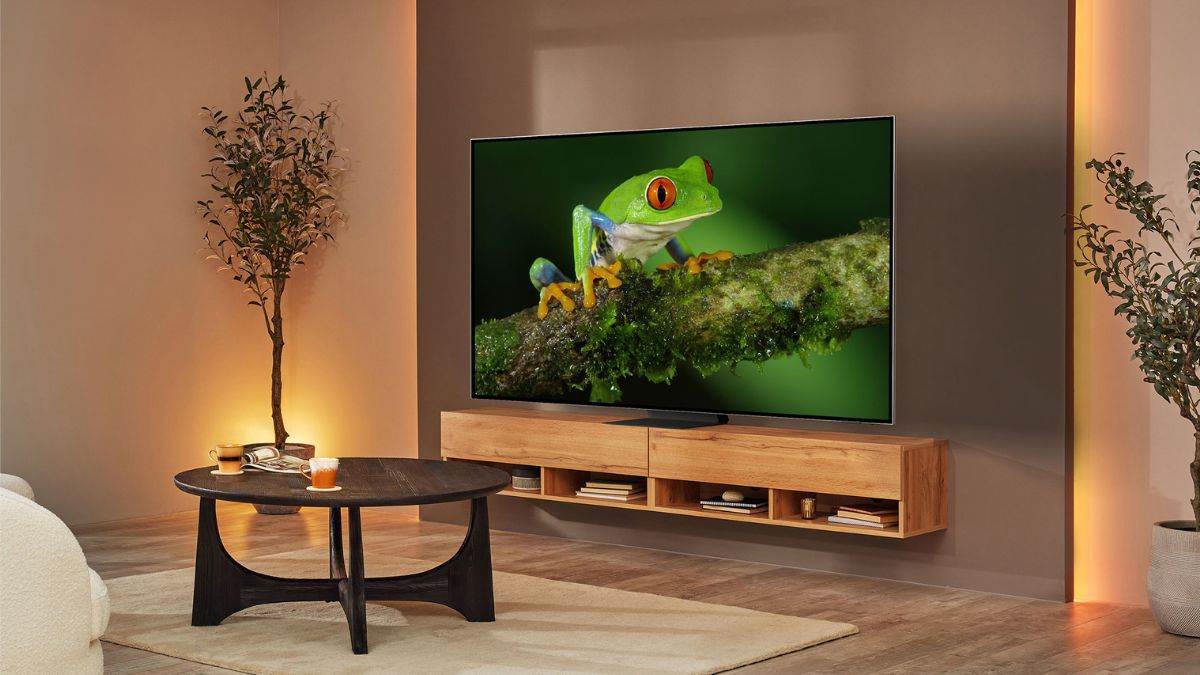 अमेज़न ग्रेट फेस्टिवल के आखिरी दिन 40 Inch Smart TV की कीमत हुई एकदम सस्ती, ऐसी धांसू डील मिलेगी फिर अगले साल!