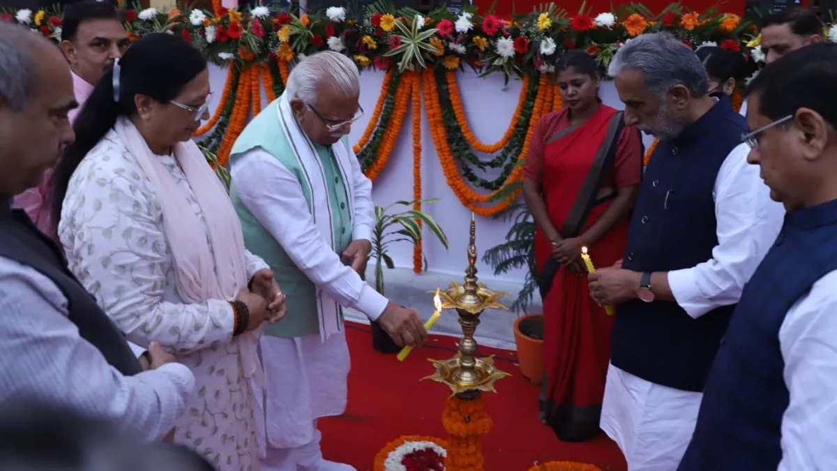 Surajkund Diwali Mela सूरजकुंड दीवाली मेला समाप्त, मुख्यमंत्री ने किया महिलाओं को सम्मानित