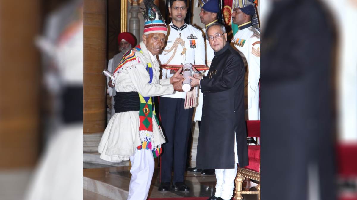 https://www.jagranimages.com/images/newimg/10112024/10_11_2024-musafir_ram_23828624.jpg