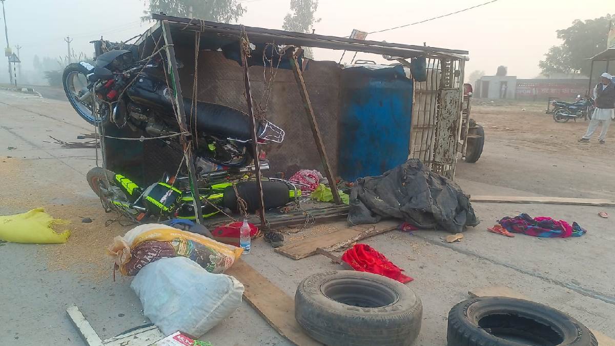tragic road accident in jhajjar three people died after vehicle collided with tractor trolley