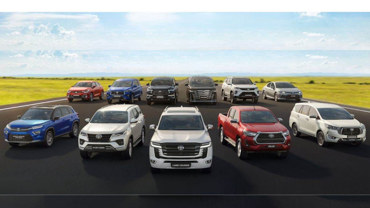 https://www.jagranimages.com/images/newimg/10112024/10_11_2024-toyota_cars_0516_23828628.jpg