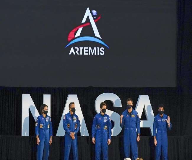 चंद्रमा मिशन के लिए NASA ने 18 यात्रियों का नाम चुना।