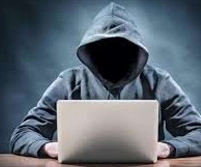 cyber thug cheated 72 thousand 800 rupees from school by taking e wallet number