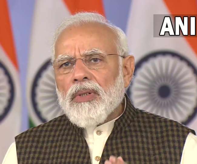 प्रधानमंत्री नरेंद्र मोदी ने शुक्रवार को वीडियो कांन्फ्रेंसिग के जरिए समिट फार डेमोक्रेसी को संबोधित किया।