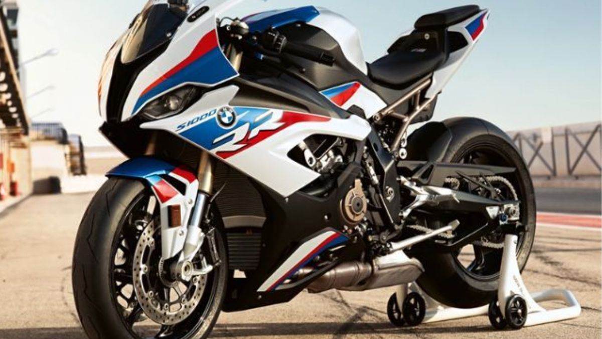 https://www.jagranimages.com/images/newimg/10122022/10_12_2022-bmw_bike_launch_23251994.jpg