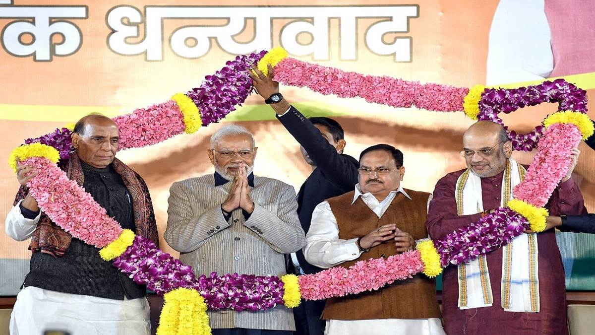 https://www.jagranimages.com/images/newimg/10122022/10_12_2022-gujarat_bjp_election_result_23251875.jpg