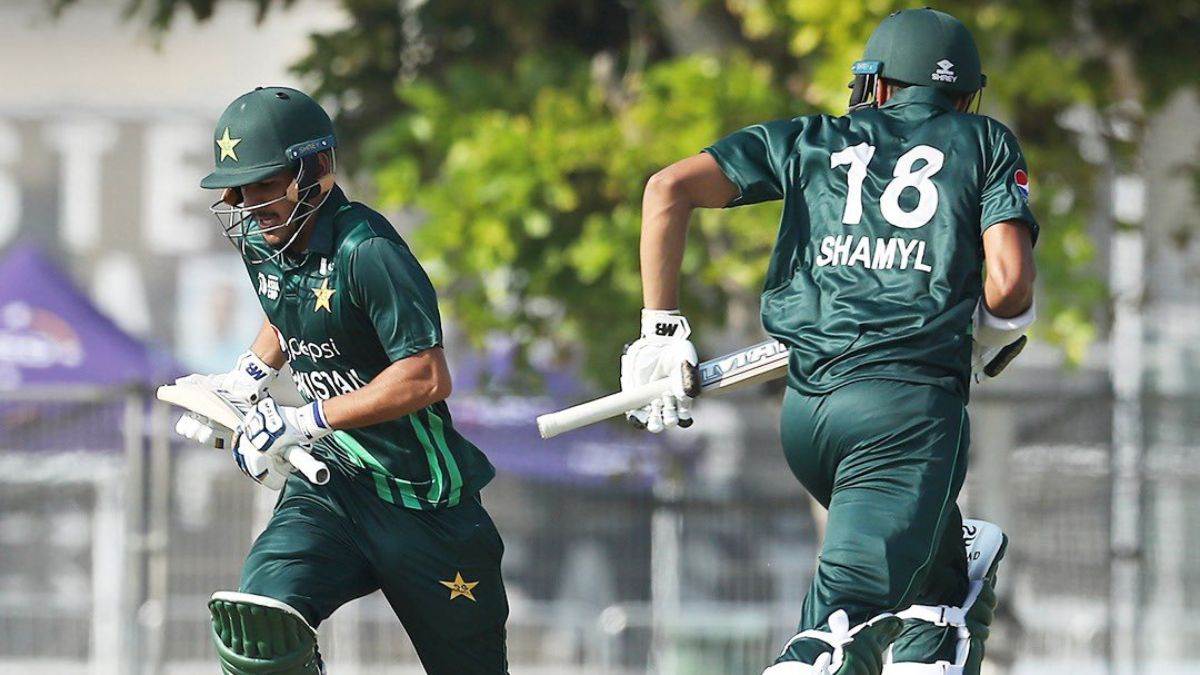 https://www.jagranimages.com/images/newimg/10122023/10_12_2023-ind_u19_vs_pak_u19_23601353.jpg