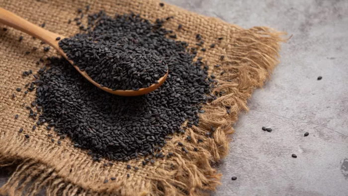 Kalonji Water Benefits: कलौजी का पानी पीने के फायदे
