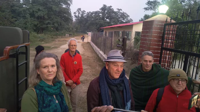 वीटीआर का भ्रमण करते विदेशी पर्यटक। (फोटो- वीटीआर प्रशासन)