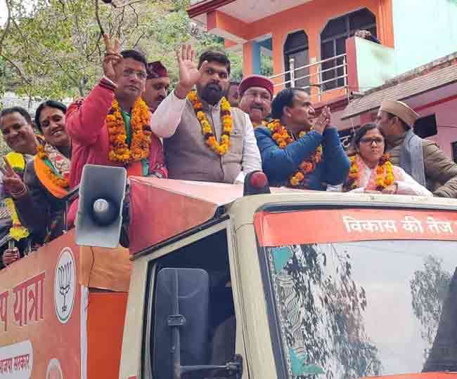 26 दिसम्बर को गोपेश्वर से जनपद मुख्यालय में पहुंची भाजपा की विजय संकल्प यात्रा। जागरण आर्काइव