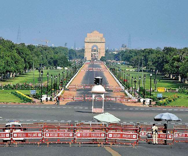 Corona Update: कोरोना के बढ़ते मामलों के बीच दिल्ली में कई नए प्रतिबंधों का ऐलान, सभी दफ्तर हुए बंद
